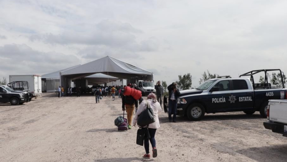 Llegan migrantes centroamericanos a albergue de San Juan del Río Llegan migrantes centroamericanos a albergue de San Juan del Río