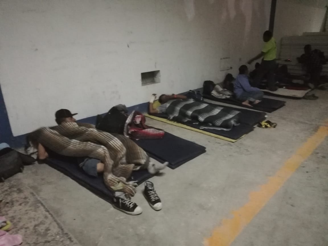 Al menos 200 migrantes de primera caravana arriban a Guanajuato - migrantes-irapuato1