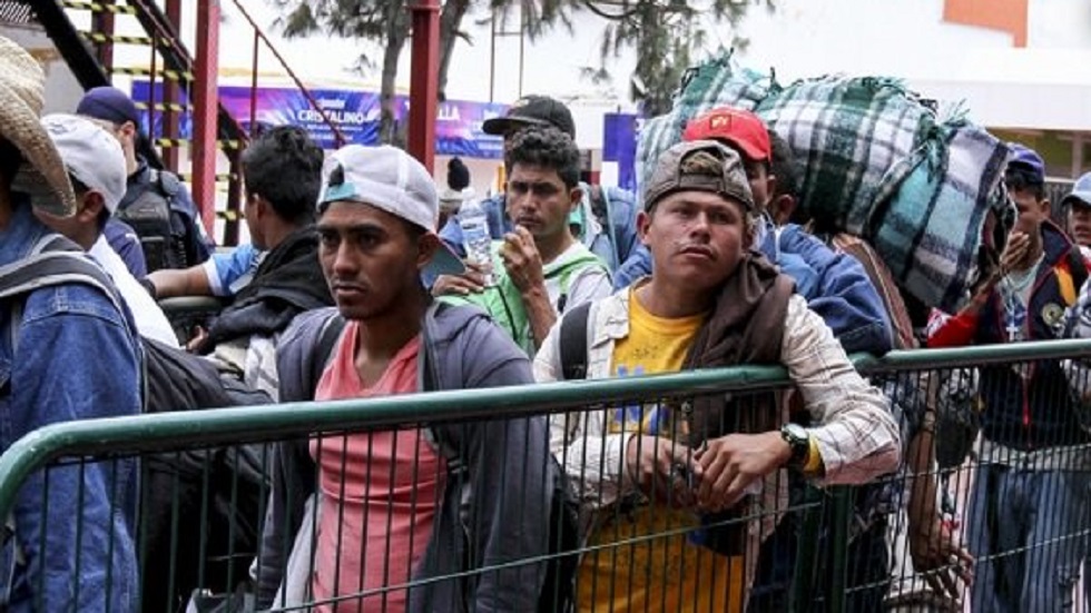 Migrantes arremeten contra gobierno de Jalisco por "mentirles" - migrantes-saliendo-de-zapopan