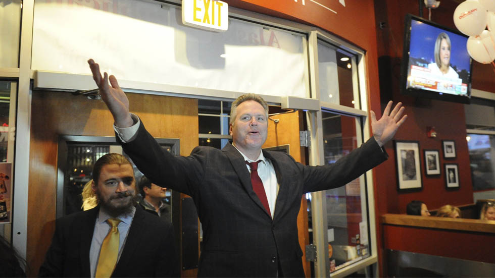 Partido Republicano arrebata gubernatura de Alaska a independiente