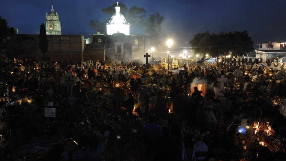 Así se llevó a cabo el Día de Muertos en México - mixquic-dia-de-muertos