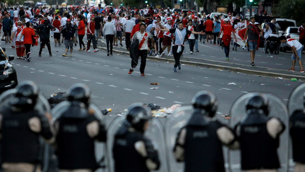 Detienen a sospechoso de atacar camión del Boca Juniors