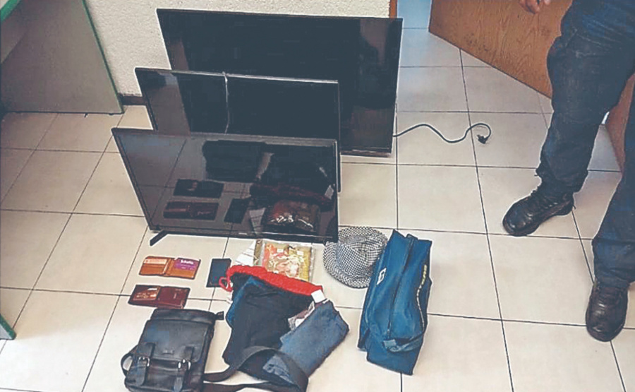 Detienen a banda de menores cuando saqueaba una casa en Iztacalco - motin