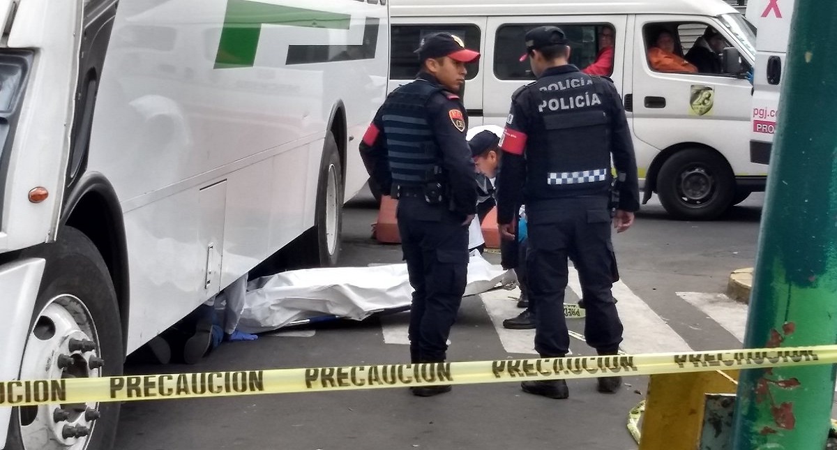 Muere mujer atropellada afuera de Metro Zaragoza - mujer-atropellada-afuera-del-metro-zaragoza