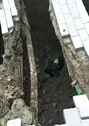 #Video Suelo se traga a mujer en China - mujer-devorada-por-el-pavimento