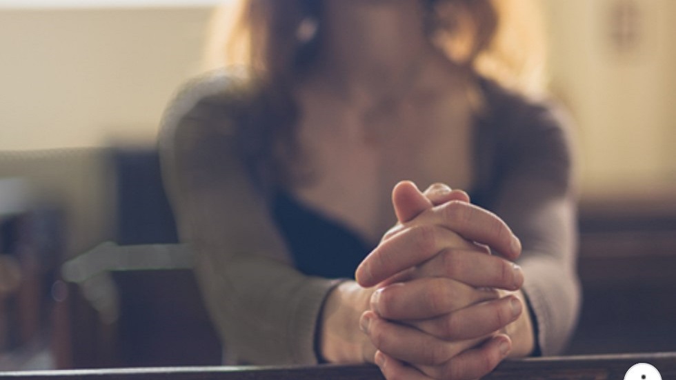 Mujeres abusadas por clérigos rompen el silencio en Roma