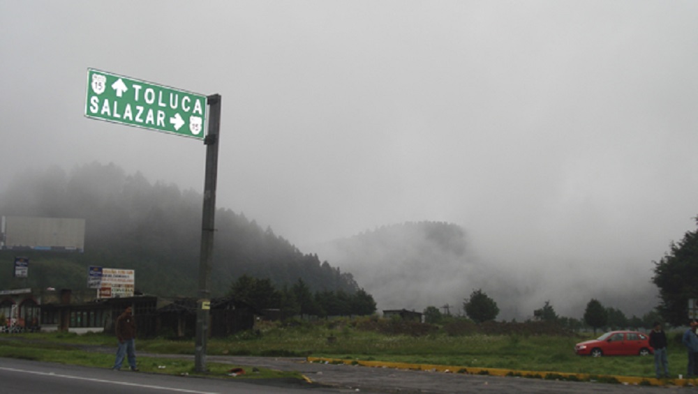 Bancos de niebla afectan autopistas de la zona centro del país