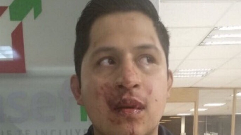 Detienen a tres jóvenes por golpear a policía en la Benito Juárez