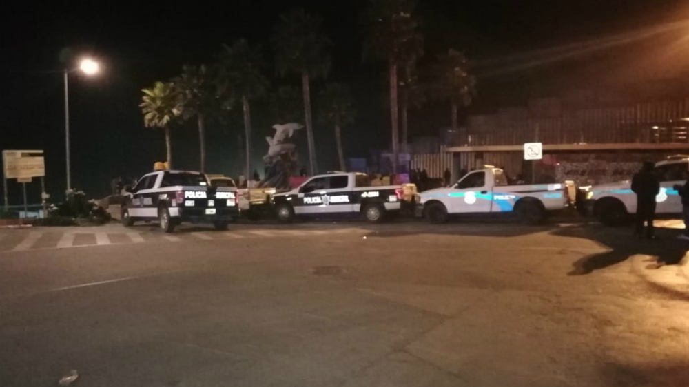 Ciudadanos de Tijuana se enfrentan con migrantes - pelea-migrantes-residentes-tijuana-4