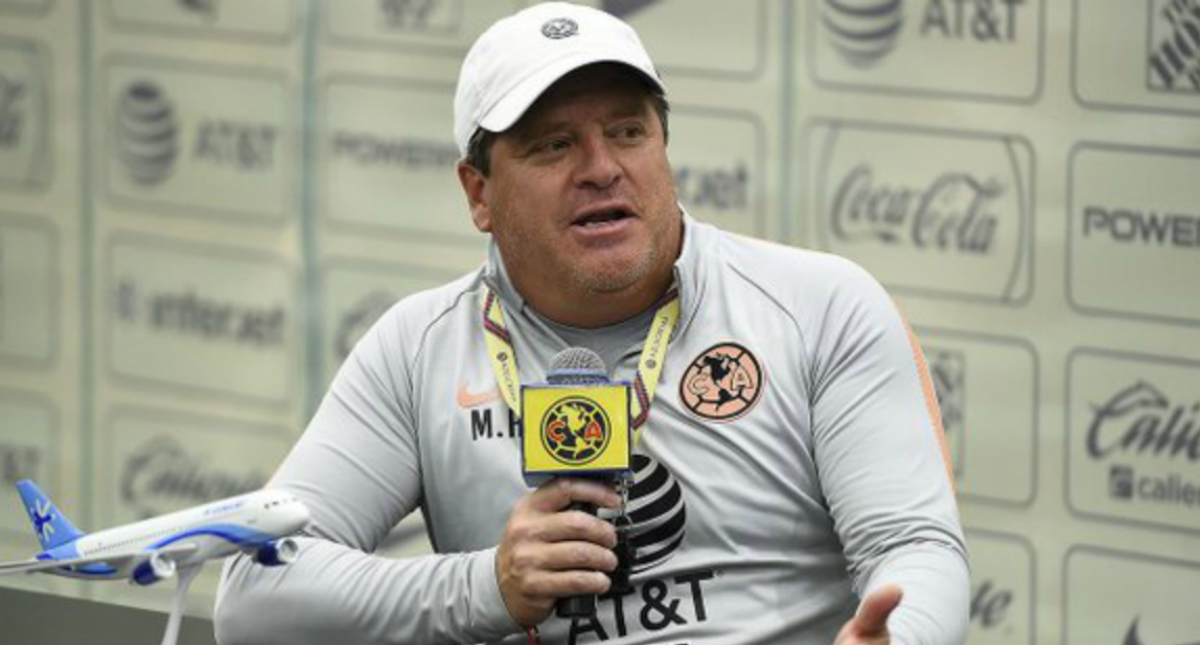 Explota ‘Piojo’ Herrera contra arbitraje en campo y el VAR Explota ‘Piojo’ Herrera contra arbitraje en campo y el VAR