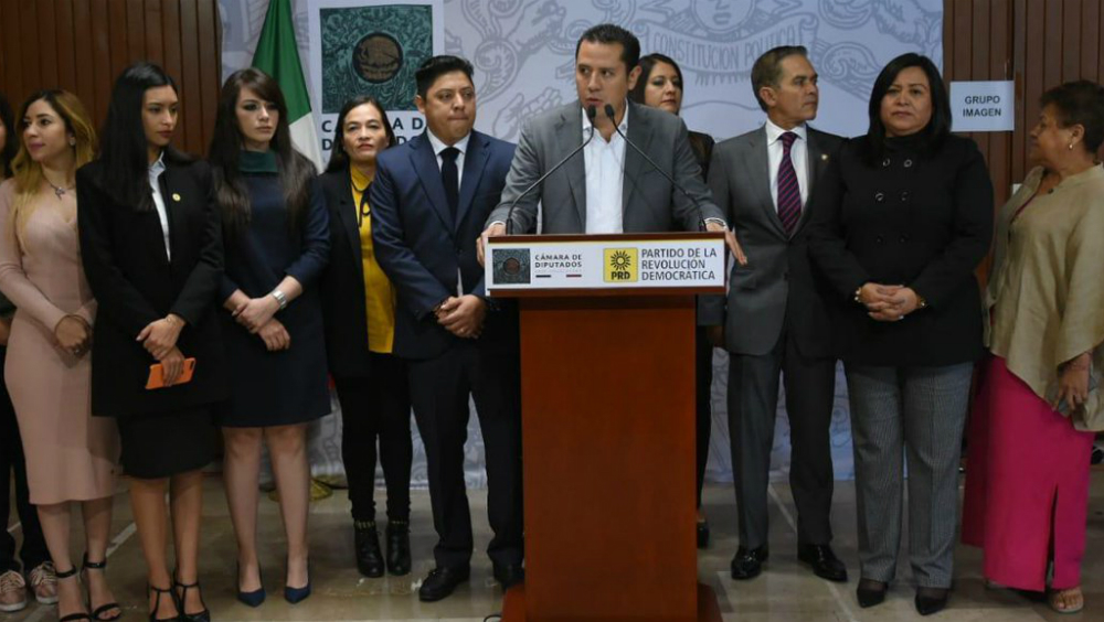 Con llegada de nuevo gobierno está en riesgo la República: PRD Con llegada de nuevo gobierno está en riesgo la República: PRD