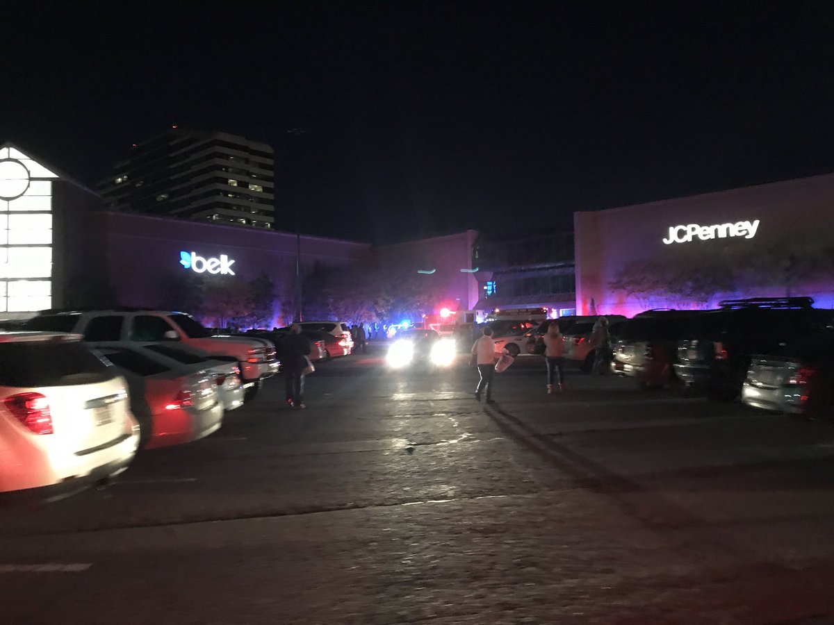 Tiroteo en centro comercial en Alabama deja un muerto y dos heridos