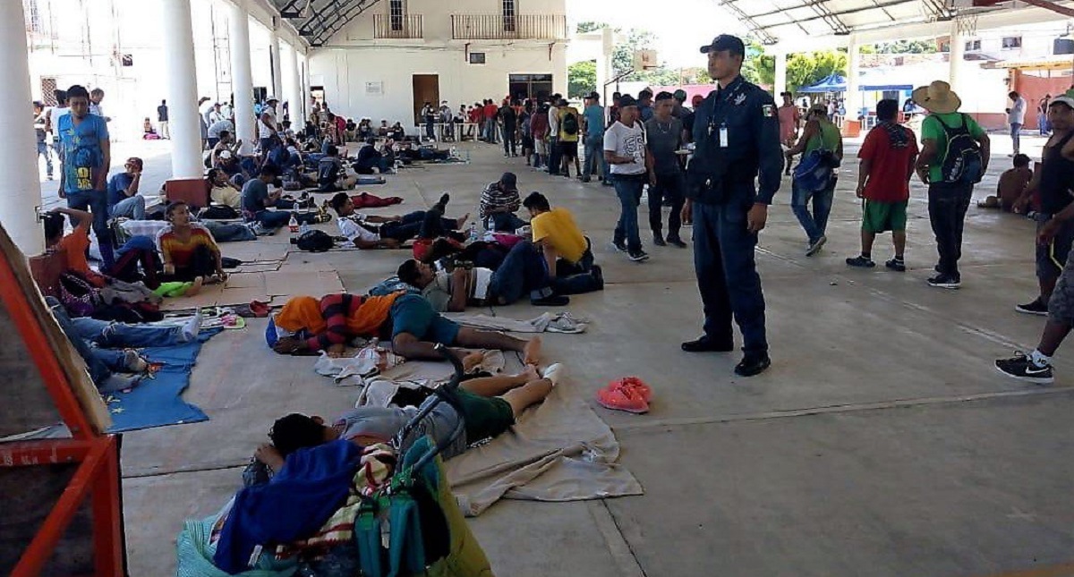 Expulsan de segunda caravana a tres migrantes para su deportación - segunda-caravana-migrante-en-santo-domingo-ingenio