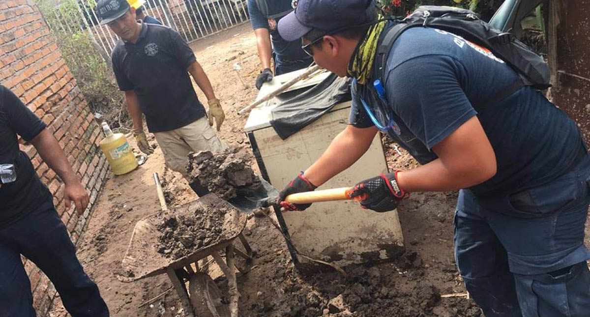 Siguen labores de limpieza en Nayarit tras paso de Willa