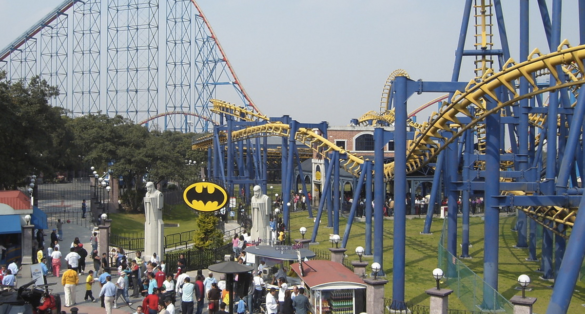 ¿Por qué Six Flags se llama así? ¿Por qué Six Flags se llama así?