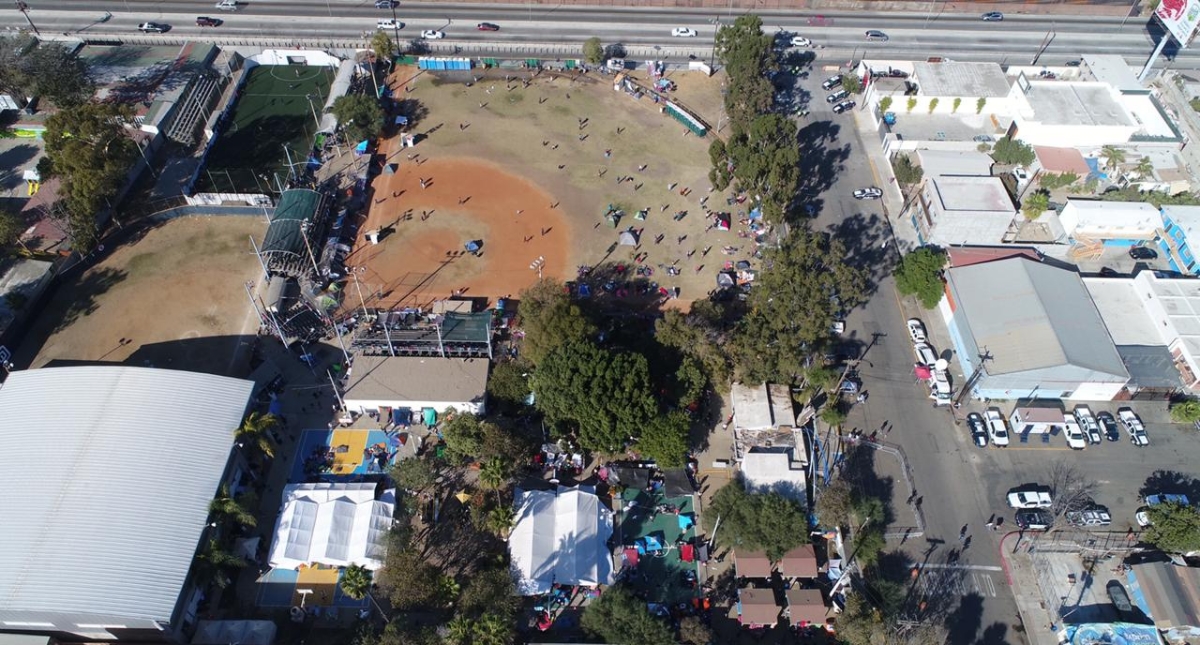 Surgen protestas a favor y contra los migrantes en Tijuana - tijuana-migrantes-manifestantes-4