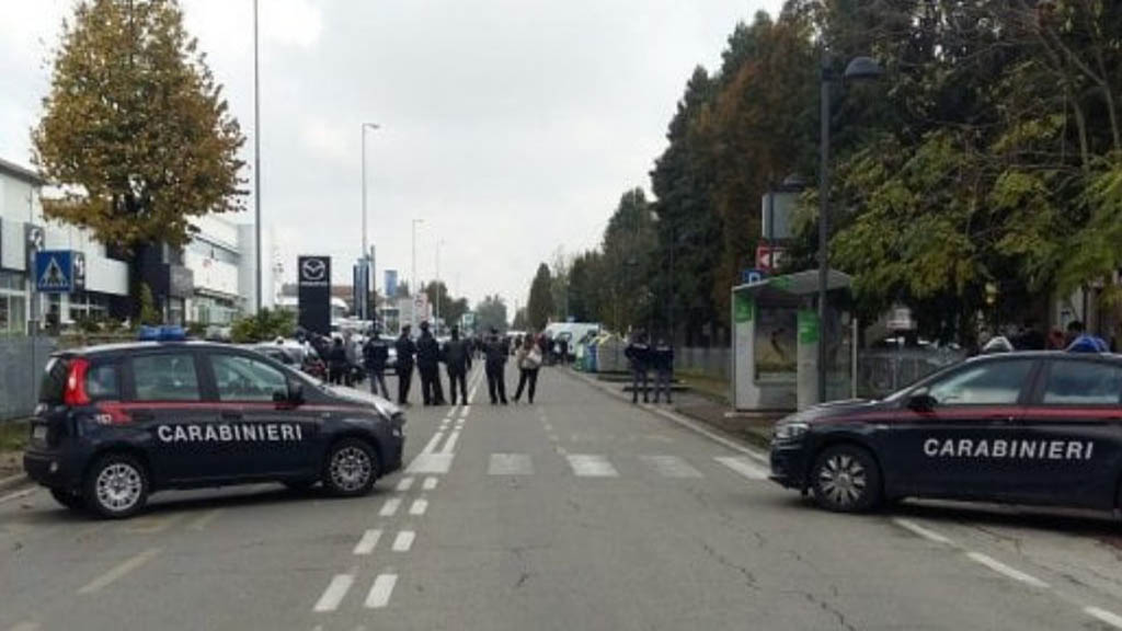 Mafioso toma rehenes en oficina postal de Italia