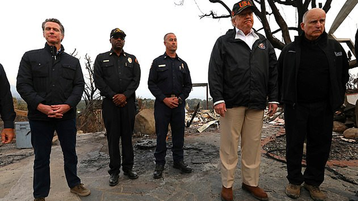 #Video Trump cambia por error nombre de localidad consumida por incendio