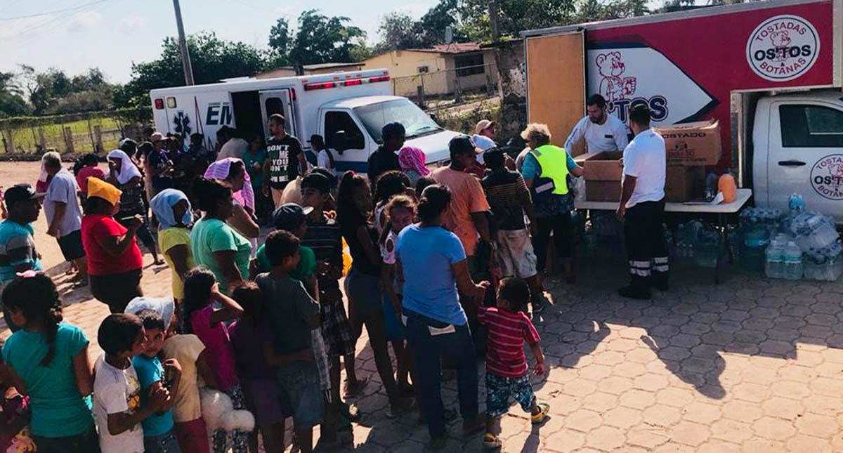 Siguen labores de limpieza en Nayarit tras paso de Willa - viveres-en-tecuala-y-acaponeta