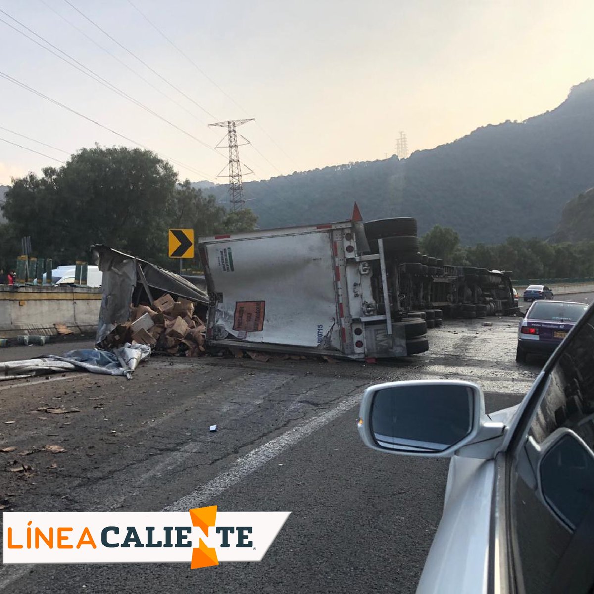 Vuelca tráiler en la México-Cuernavaca con dirección a la capital - volcadura-doble-remolque-mexico-cuernavaca-2