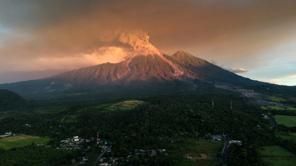México se solidariza con Guatemala por erupción en Volcán de Fuego