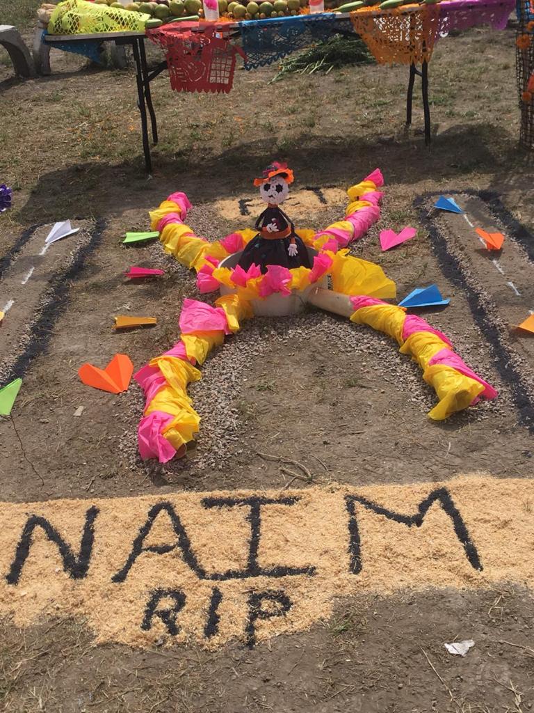 #Fotos Trabajadores dedican altares de muertos... al NAIM - whatsapp-image-2018-11-01-at-200834-4