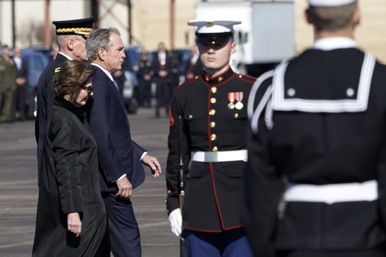 Homenaje a George H.W. Bush - 000-1bb51i