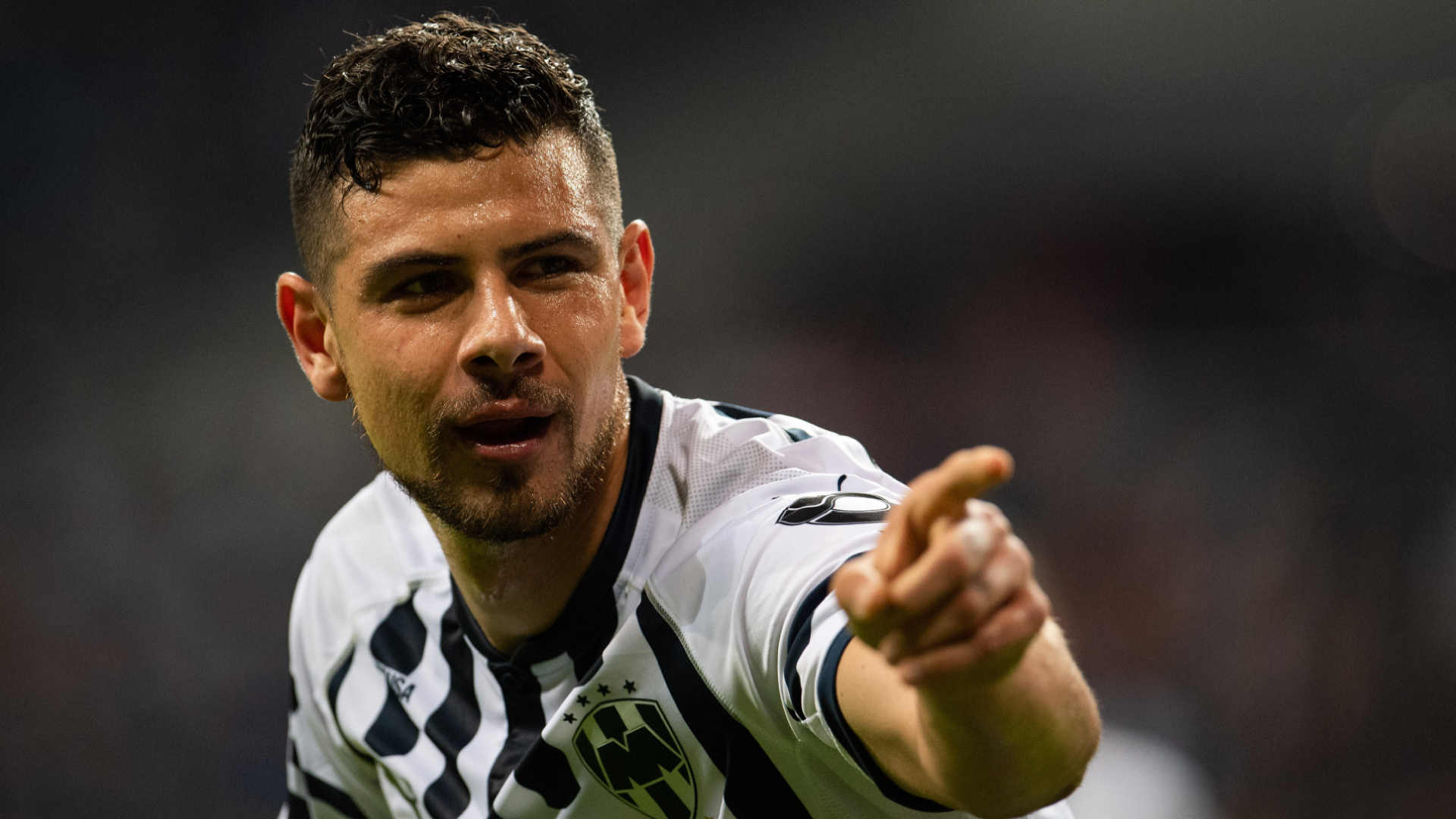 Luis Madrigal a Chivas