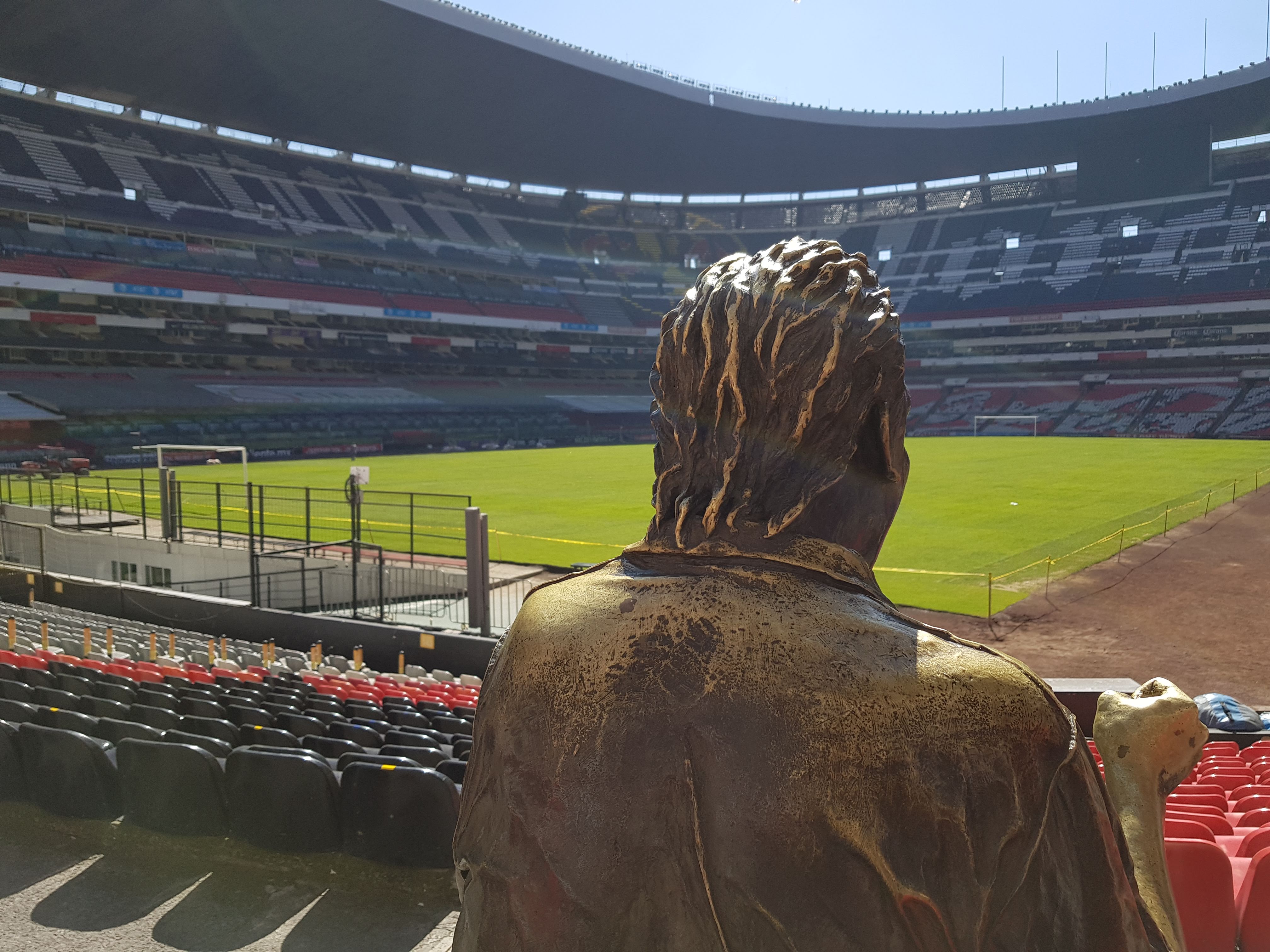 El Estadio Azteca, a nivel de cancha - 20181221-113257