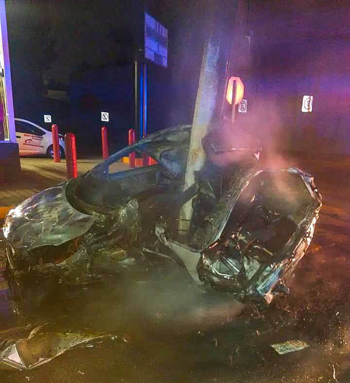 Dos personas mueren calcinadas dentro de auto en Tlalnepantla - accidente-auto