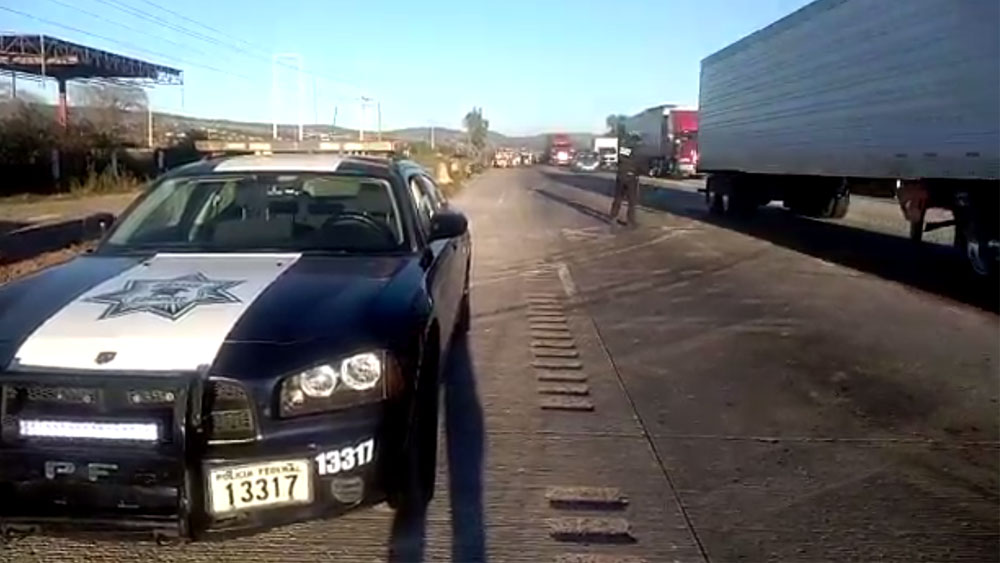 Reabren circulación en la México-Querétaro tras accidente