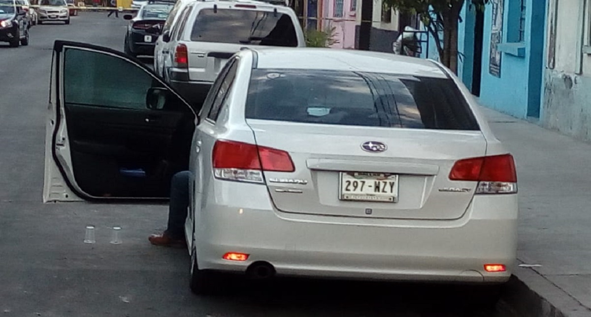 Acribillan a automovilista en la Venustiano Carranza