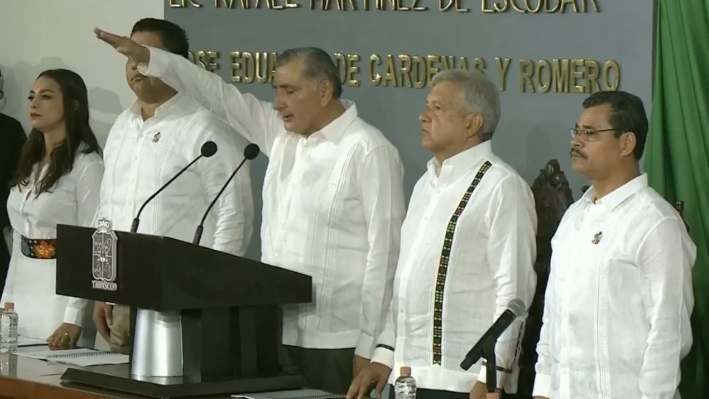 AMLO atestigua toma de protesta del nuevo gobernador de Tabasco