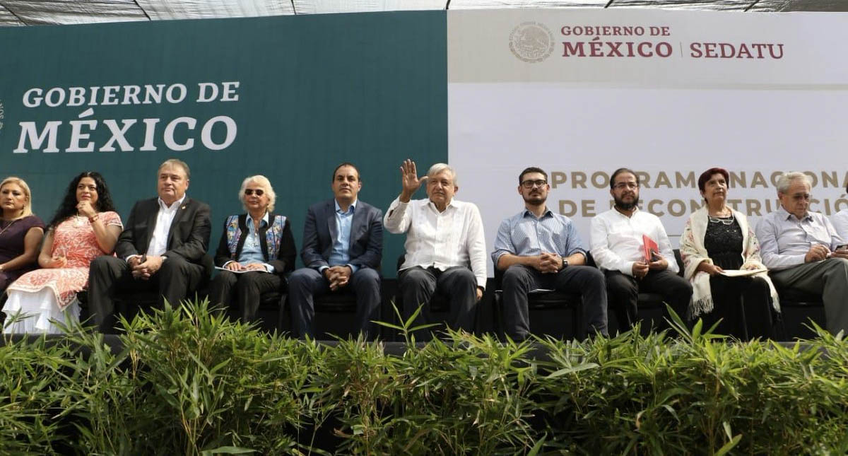 López Obrador promete evaluar el Plan de Reconstrucción mensualmente