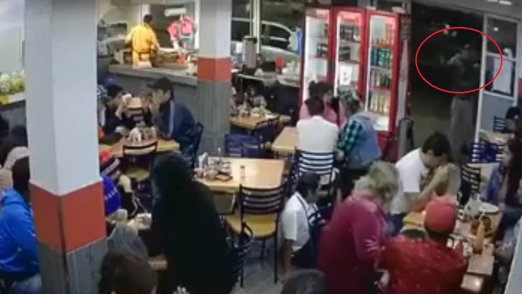 #Video Asaltan taquería en Neza