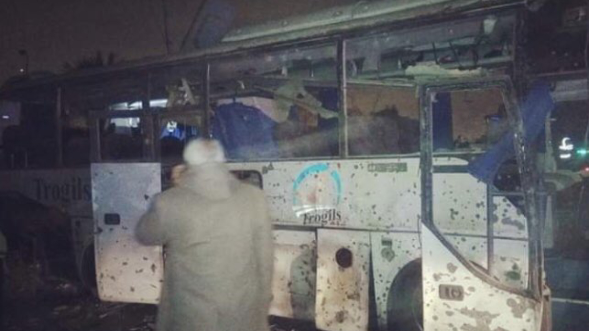 Atentado cerca de las pirámides de Giza deja al menos 3 muertos