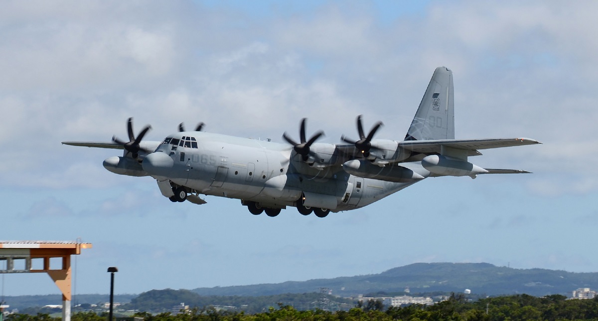 Aviones militares de EE.UU. chocan en Japón