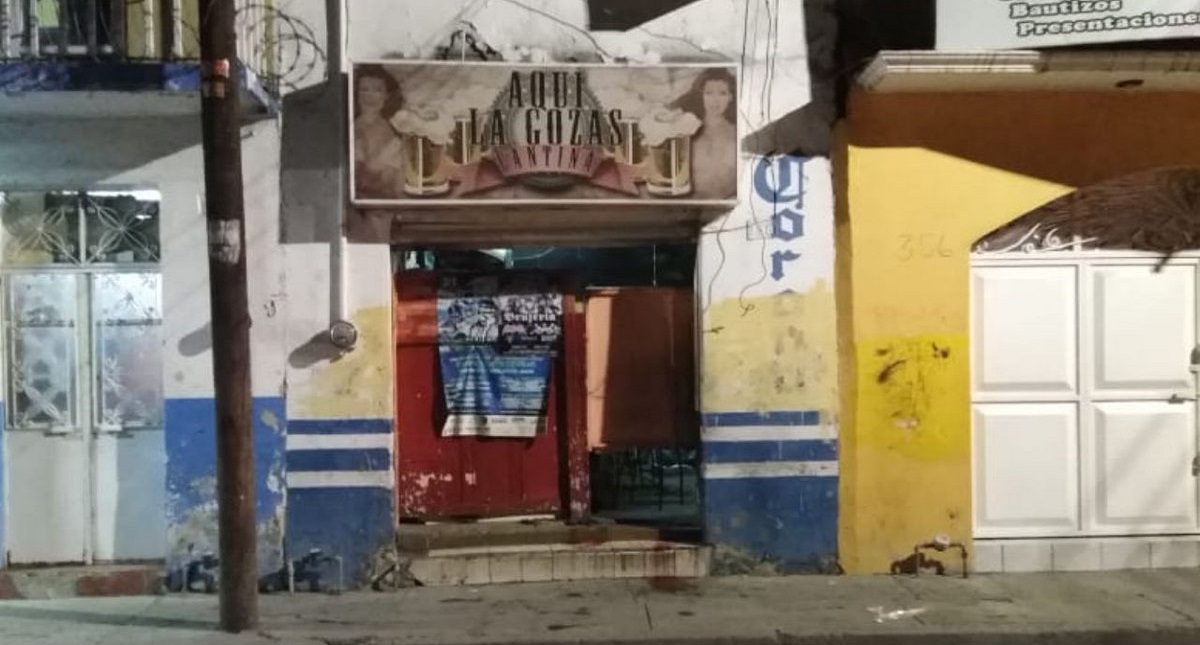 Comando asesina a cinco hombres en bar de Irapuato