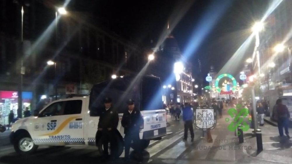 Bloqueo afecta circulación en Plaza de la Constitución y 20 de Noviembre