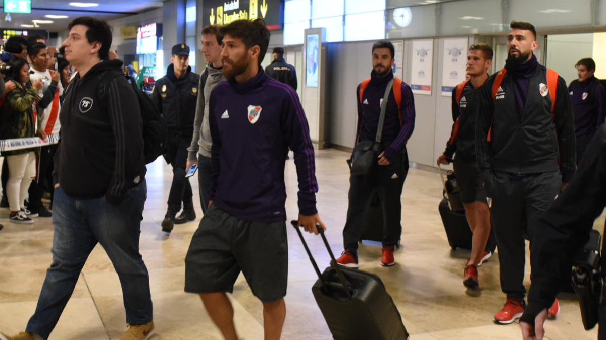 Boca y River llegan a España para final de la Libertadores