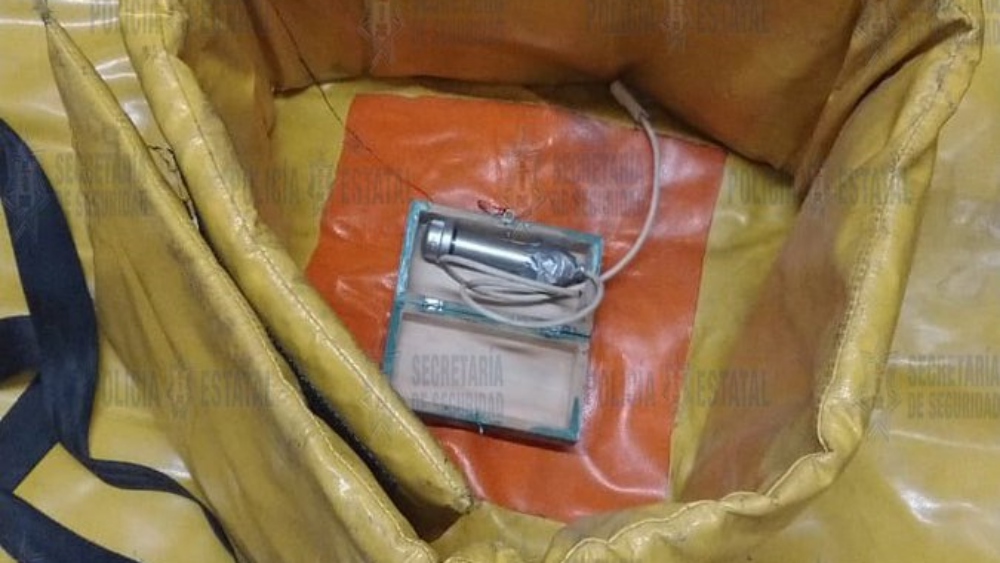 Grupo antibombas asegura paquete sospechoso en el Estado de México