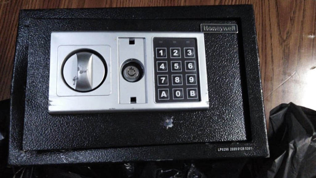 Hallan en Huixquilucan caja fuerte robada de casa en Cuajimalpa