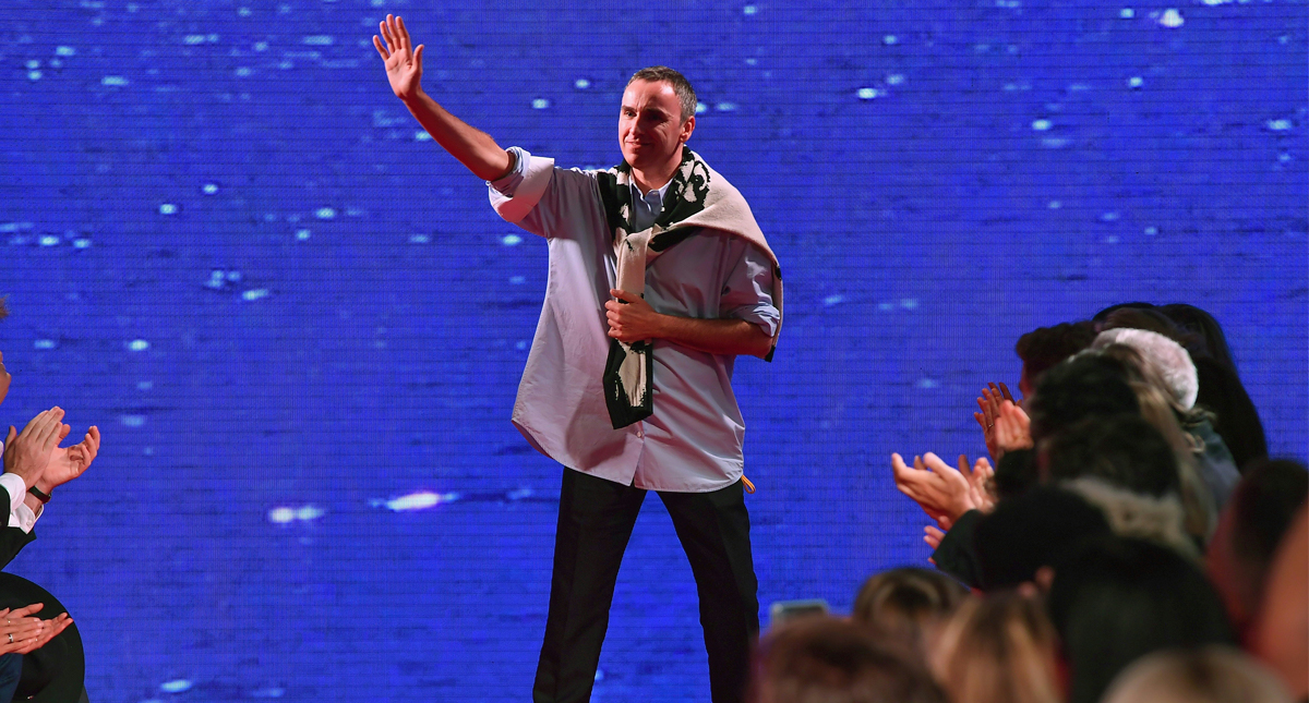 Raf Simons deja la dirección creativa de Calvin Klein