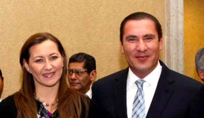 Mueren Martha Érika Alonso y Rafael Moreno Valle Mueren Martha Érika Alonso y Rafael Moreno Valle
