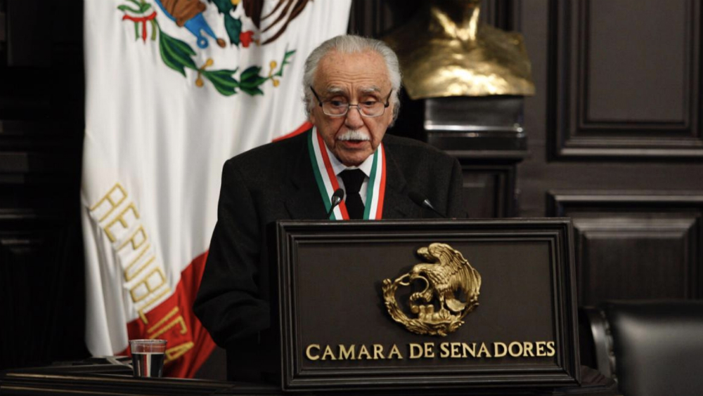 Entrega Senado a Carlos Payán la Medalla Belisario Domínguez - carlos-payn-velver-2