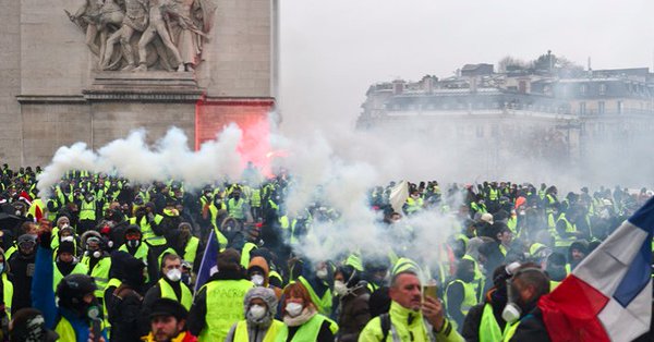 Disminuye presencia de chalecos amarillos en Francia - chalecos-amarillos-francia-sabado