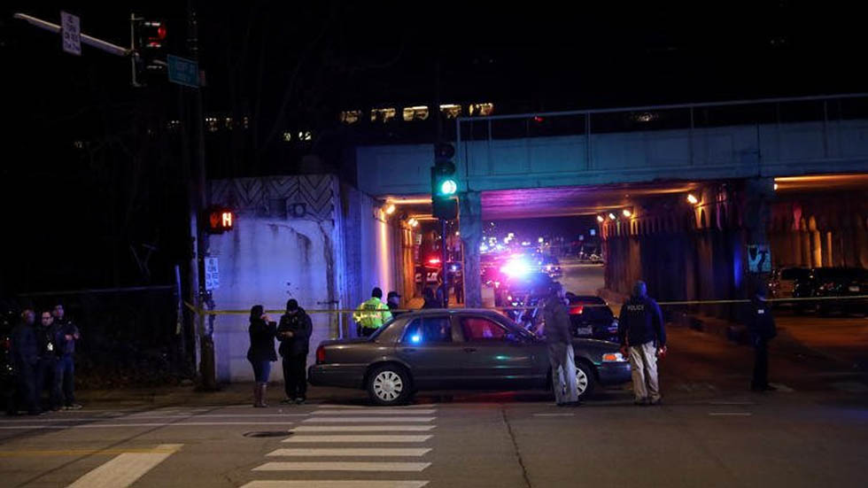 Mueren dos policías atropellados por un tren en Chicago