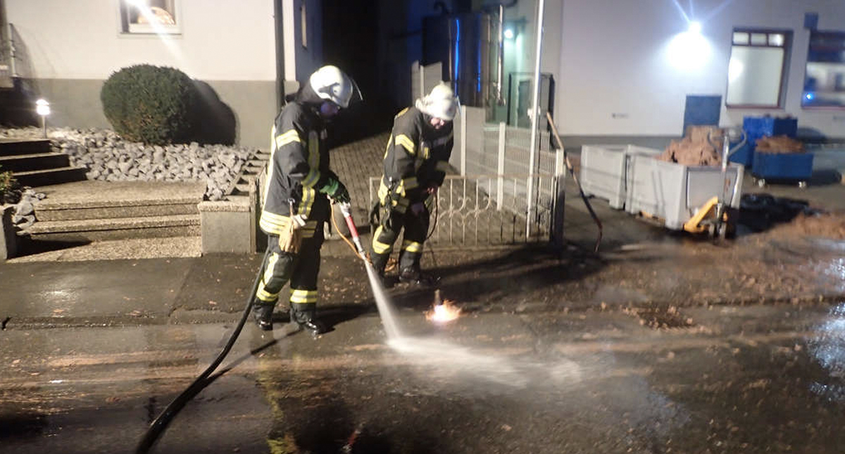 Chocolate inunda calle en Alemania - chocolate-en-fabrica