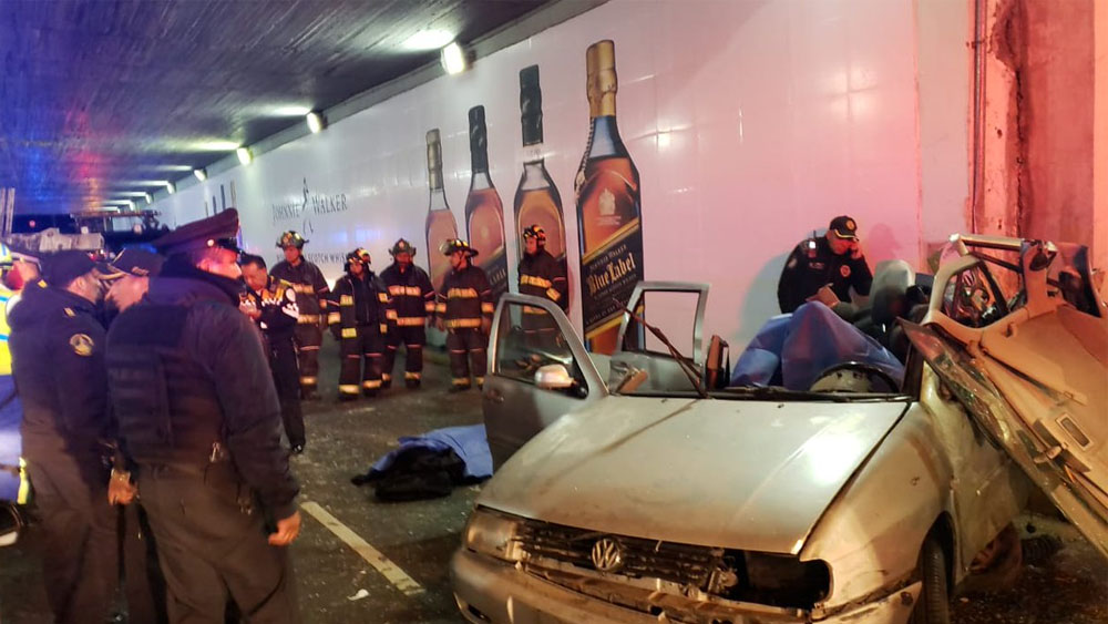 Choque en Río Churubusco deja dos muertos