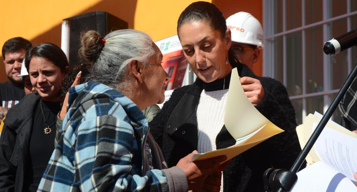 Entregan casas a afectados por sismo en Xochimilco Entregan casas a afectados por sismo en Xochimilco